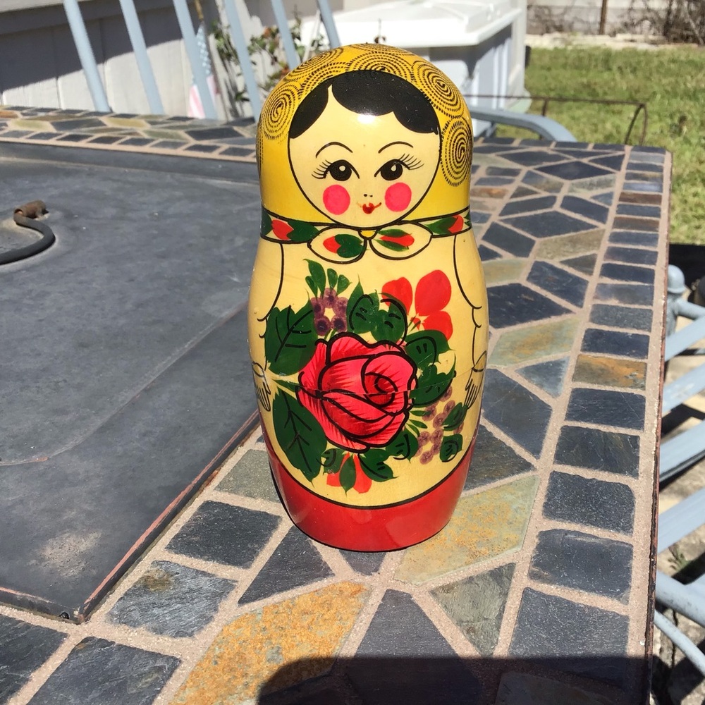 Russian Wooden Nesting Dolls (6)